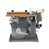 Saugetikettiermaschine mit flacher Oberfl&auml;che